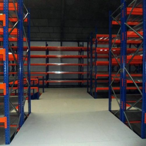 Acquisizioni scaffalature metalliche a Como