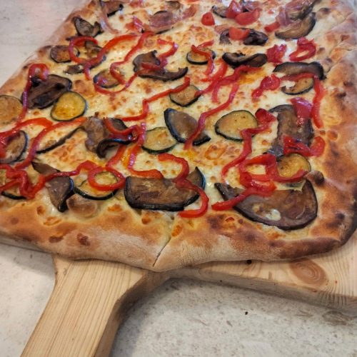 Pizza cotta su pietra a Grottammare