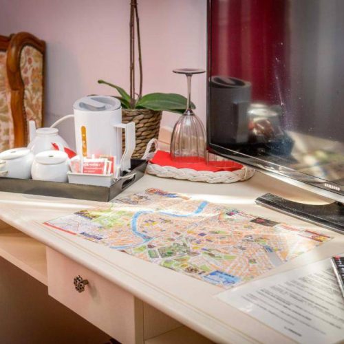 B&B CON BAGNO IN CAMERA VICINO ALLA METRO A CORNELIA