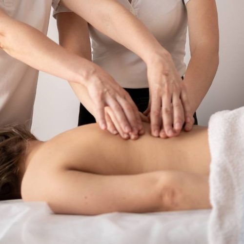 Corsi di formazione per massaggi olistici a Napoli