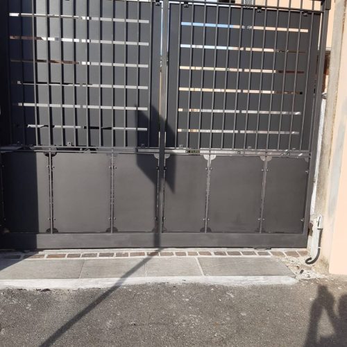 Fabbro per inferriate di sicurezza  a Valle Salimbene