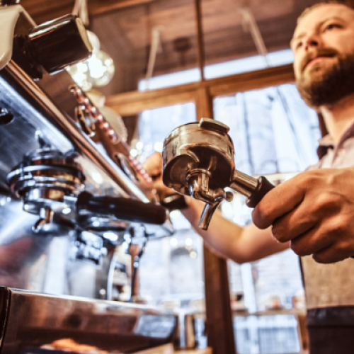 Come scegliere il giusto fornitore di macchine da caffè professionali per bar a Civitavecchia