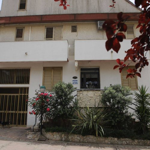 HOTEL CON PARCHEGGIO PRIVATO A CANICATTÌ