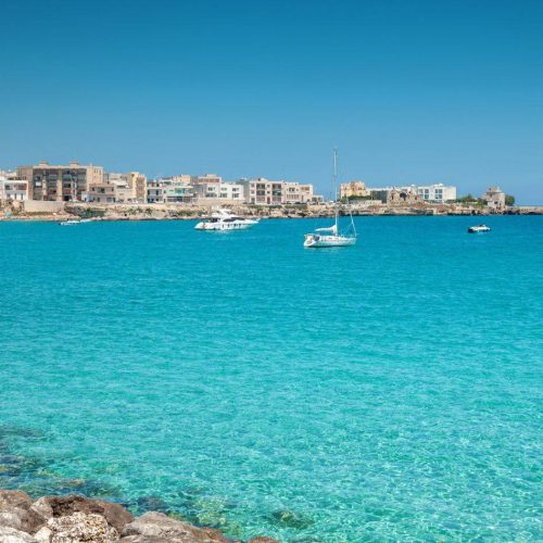 Scopri la tua residenza per vacanze con posto auto a Brindisi