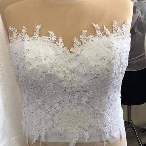Realizzazione di abiti da sposa e cerimonia su misura a Ravenna