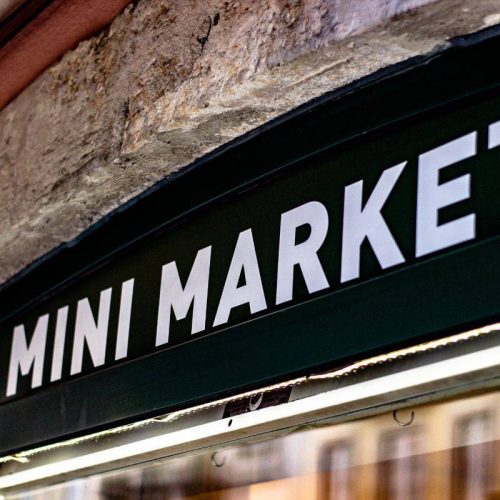 Scopri i Migliori Mini Market a Mariano Comense: Convenienza e Qualità a Due Passi da Te
