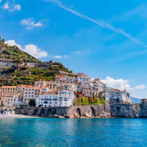 Aperitivo in Barca ad Amalfi: Un’Esperienza Unica tra Mare, Musica e Relax