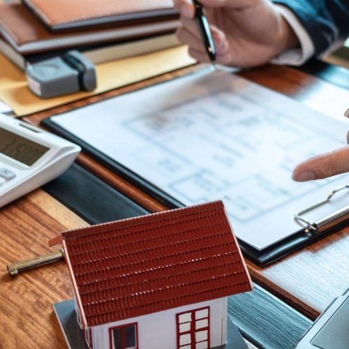 Valutazioni Case Gratuite a L’Aquila: Un Servizio Essenziale per Chi Vuole Vendere