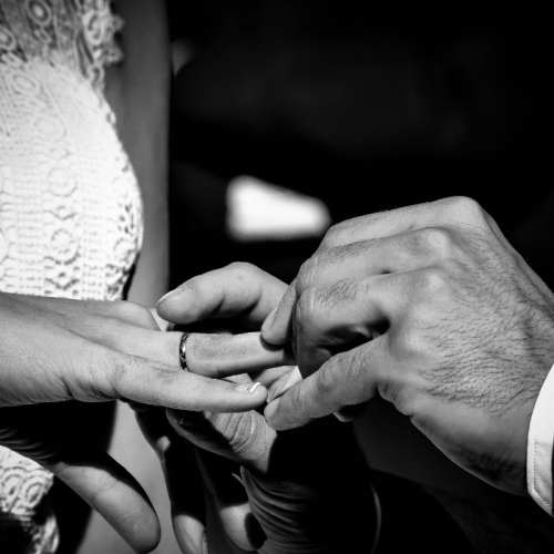 Capturing Timeless Romance: Vintage Spider Rental for Wedding Shooting on Lake Como