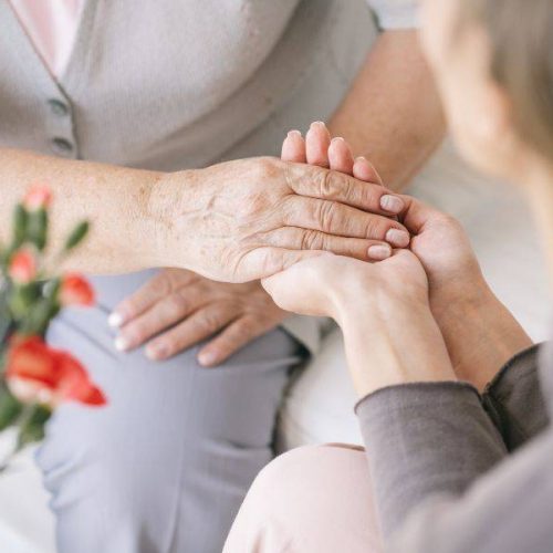 Servizio di assistenza anziani a Lecce: cura e supporto per una vita serena