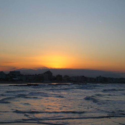 Playa degli Angeli: Appartamenti Vicino al Mare per Famiglie a Gabicce Mare