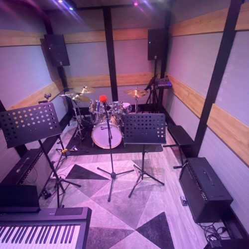Noleggio sala prove con strumenti a Milano Porta Romana