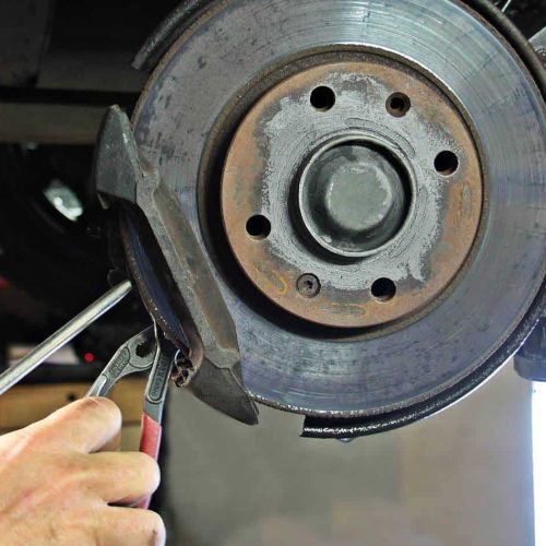 OFFICINA RIPARAZIONI AUTO A SAN LAZZARO DI SAVENA