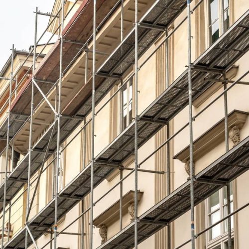Rifacimento facciate a Due Carrare